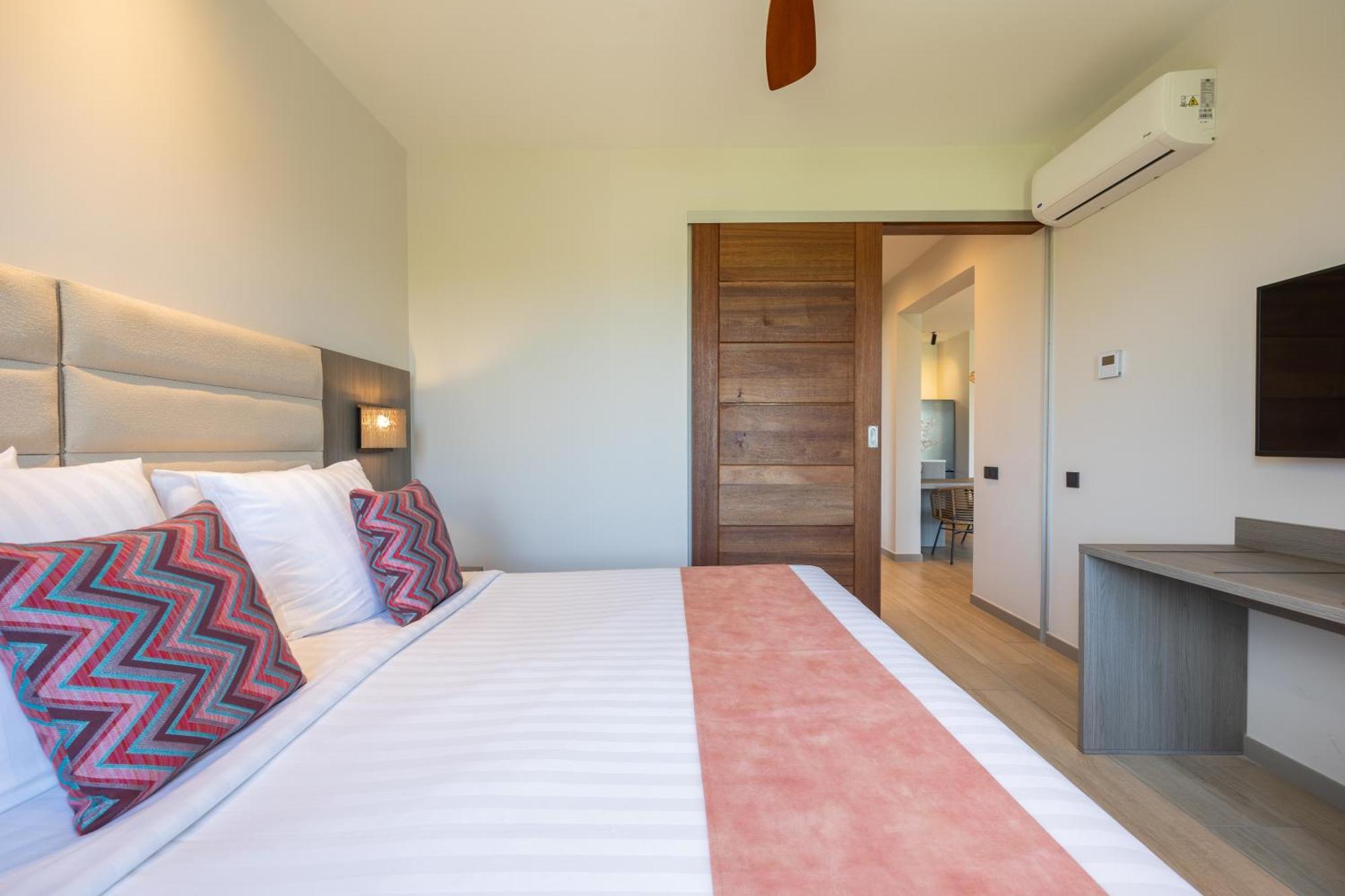 Dolphin Suites & Wellness Curacao วิลเลมสตัด ภายนอก รูปภาพ