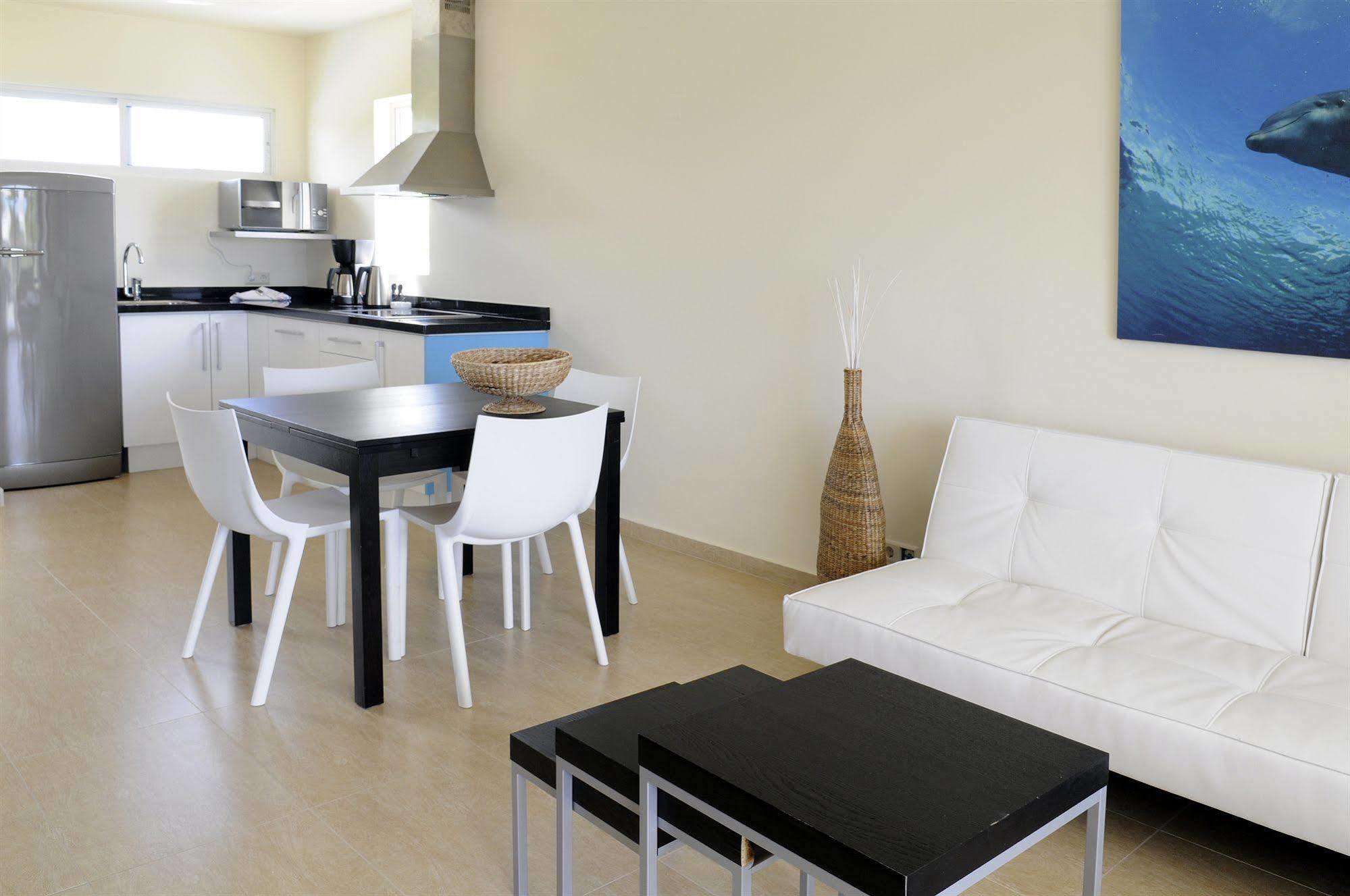 Dolphin Suites & Wellness Curacao วิลเลมสตัด ภายนอก รูปภาพ