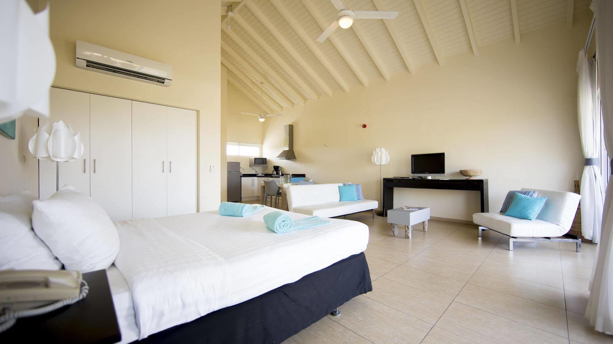 Dolphin Suites & Wellness Curacao วิลเลมสตัด ภายนอก รูปภาพ