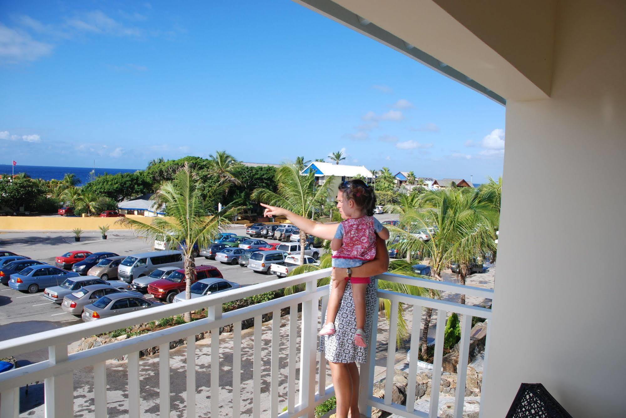 Dolphin Suites & Wellness Curacao วิลเลมสตัด ภายนอก รูปภาพ