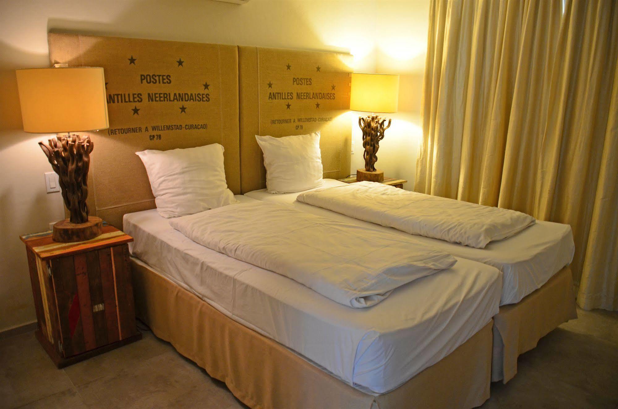 Dolphin Suites & Wellness Curacao วิลเลมสตัด ภายนอก รูปภาพ